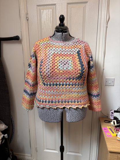 Granny Sweater - Size L-XL