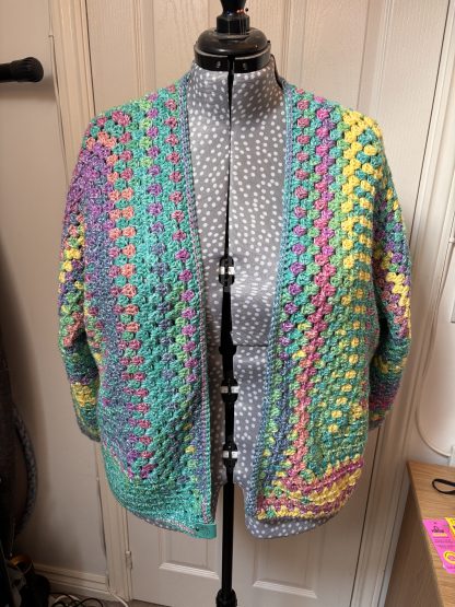 Lagoon Cardigan Size XL-3XL